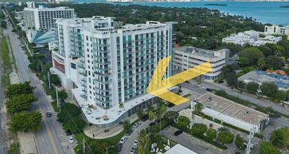 Biscayne Cove by Rove - Condo With Private Balcony