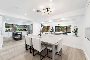 Interior - Sunset Lane by Rove Travel Home With Pool & Hot Tub (Hollywood)