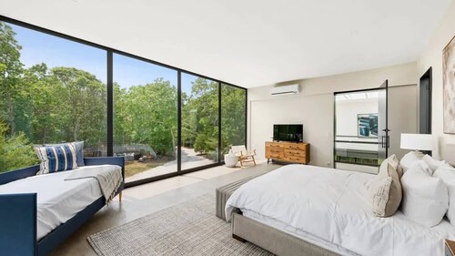 Glass House by Rove Travel Heated Pool & Hot Tub