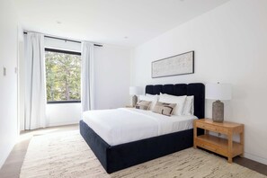 Interior - Blue Jay Villa by Rove Travel 7BR Home With Pool (East Hampton)