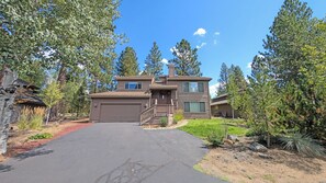 Interior - Foursome 2 (Bend)