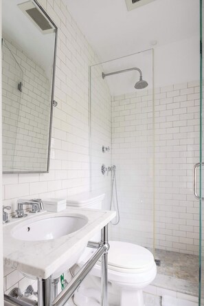 Interior - Bridgehaven Estate by Rove - Luxe Home With Pool (Bridgehampton)