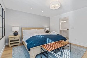 Interior - Marbella Lane - 3BR w Sweeping Views of Bay Area (San Mateo)