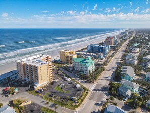 Interior - Oceania Beach Club 203 (New Smyrna Beach)