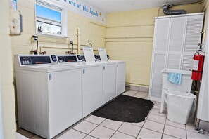 Interior - Win-san C101 (New Smyrna Beach)