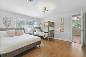 Interior - Upscale 6BR Home With Pool, Hot Tub & Game Room (Farmers Branch)