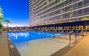 Interior - Stylish Renovated Studio at Trump Tower 2804 (Las Vegas)