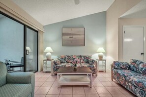 Interior - Sea Woods Villa 4263 (New Smyrna Beach)