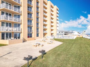 Interior - Oceania Beach Club 703 (New Smyrna Beach)