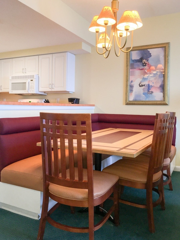 Interior - Ocean Walk 2424b (Daytona Beach)