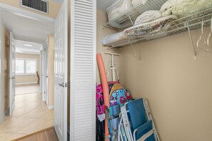 Interior - Win-san C103 (New Smyrna Beach)