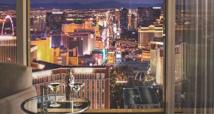 Newly Renovated Exquisite Trump Studio 1712 Great Views