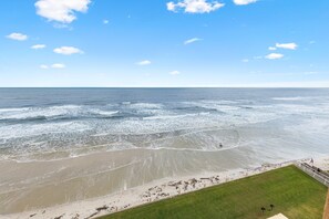 Interior - Oceania Beach Club 803 (New Smyrna Beach)
