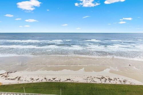 Oceania Beach Club 803
