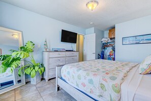 Interior - Ocean Jewels Club 304 (Daytona Beach)