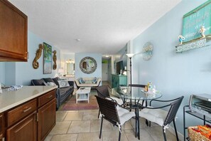 Interior - Ocean Jewels Club 304 (Daytona Beach)