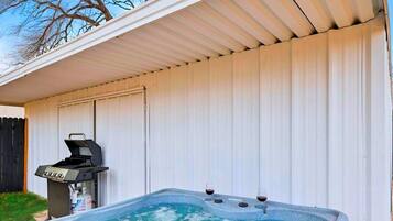 Apartment (2 Bedrooms) | Bahagian dalam