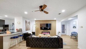 Nhà (4 Bedrooms) | Nội thất