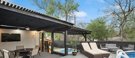 Tempat makan outdoor