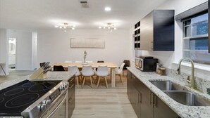 Nhà (4 Bedrooms) | Nội thất