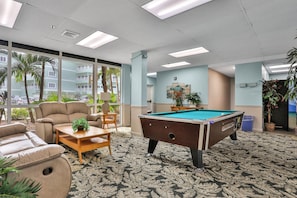 Interior - Oceania Beach Club 204 (New Smyrna Beach)