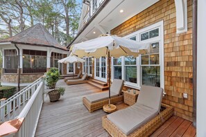 Terrace/patio - AMAZING Luxury Home! Marsh and creek views! (Kiawah Island)