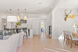 Interior - WaterColor w/ FirePit, Sauna, & 6 Bikes Included! Walk to Pool! (Santa Rosa Beach)