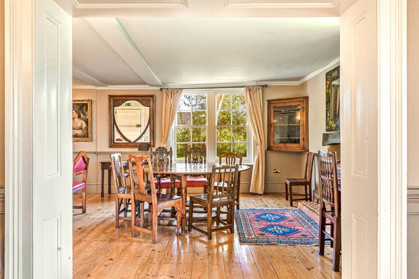 House | 13 bedrooms