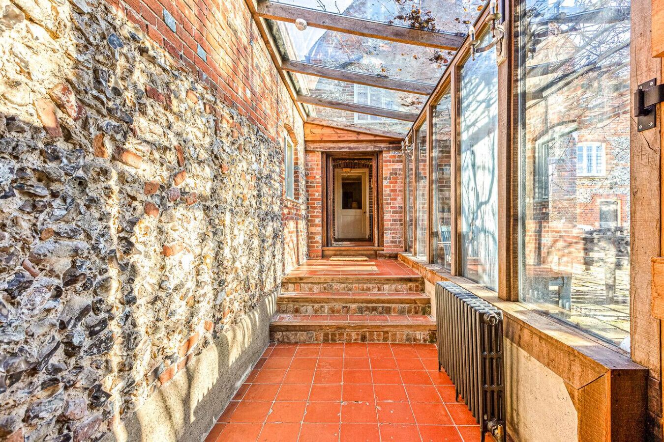 House | 13 bedrooms