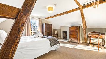House | 13 bedrooms