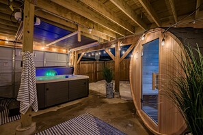 Interior - Modern Group Oasis: Hot Tub, Arcade & Fire Pit (St. Louis)