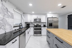 Microwave, oven, stovetop, dishwasher