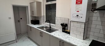 Mayford Road Full House