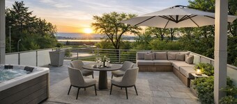 Luxury loft on Lake Constance With a view of Ben Bodensee from the whirlpool