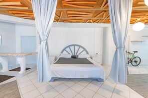 1 bedroom, iron/ironing board, WiFi, bed sheets - Centric Studio in Sosua Center Pool & Workspace (Sosúa)
