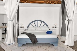 Iron/ironing board, WiFi, bed sheets - Centric Studio in Sosua Center Pool & Workspace (Sosúa)