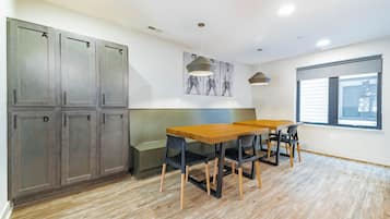 Superior appartement, 6 slaapkamers | Dineren