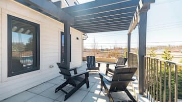 Superior-Apartment, 3 Schlafzimmer | Terrasse/Patio