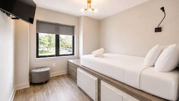 Superior Condo, 6 Bedrooms | Free WiFi