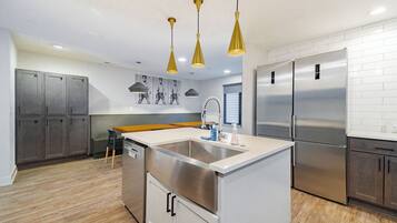 Superior Condo, 6 Bedrooms | Interior