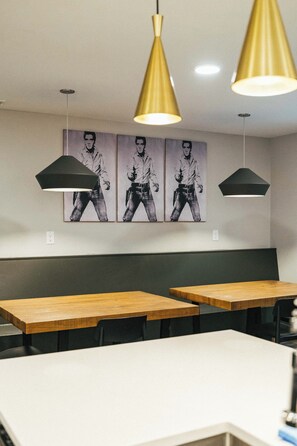 Superior Condo, 6 Bedrooms | Dining - Stadium Suites (Ann Arbor)