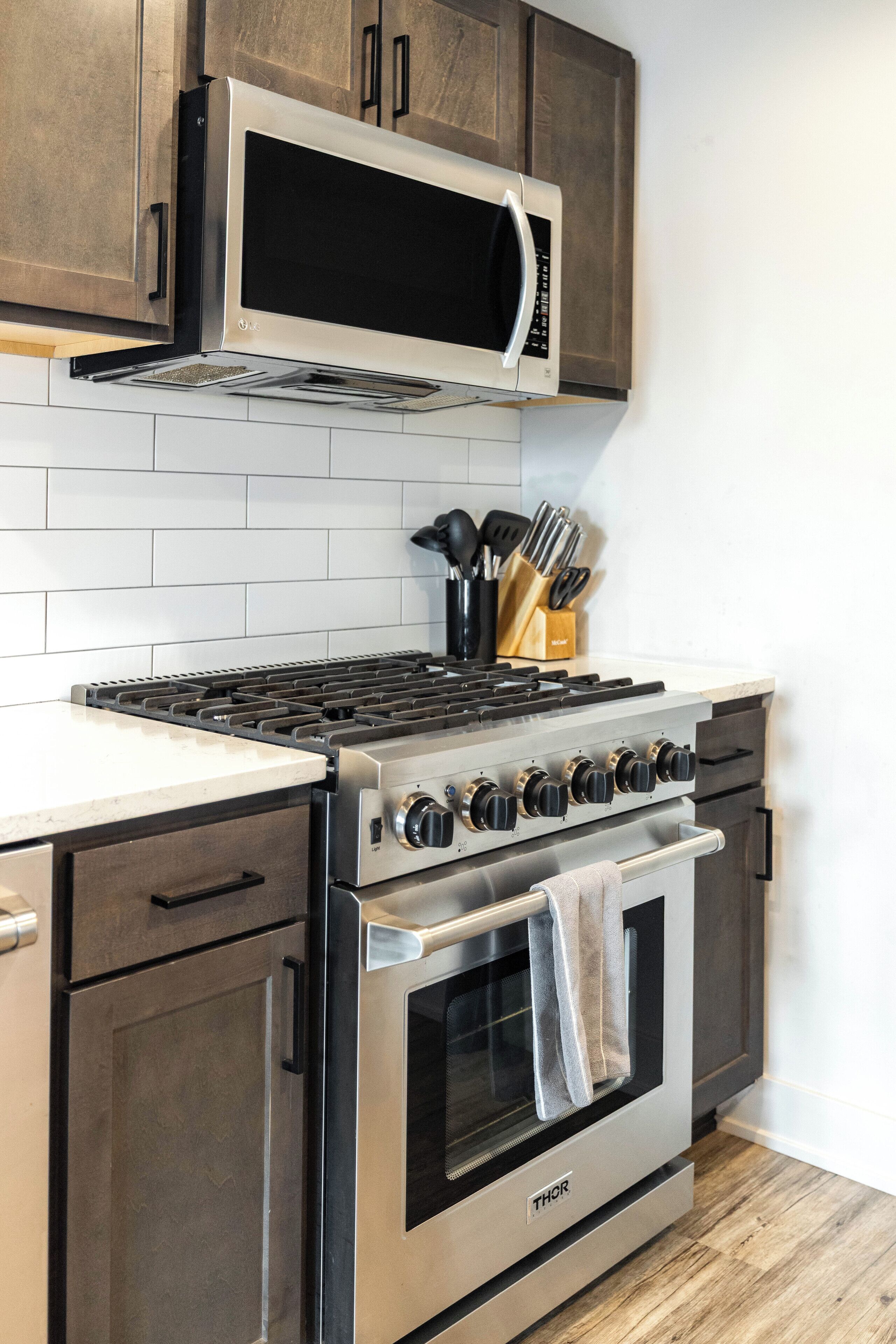 Superior Condo, 3 Bedrooms | Private kitchen