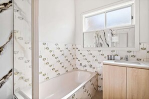 Shower, towels