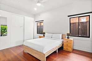 2 bedrooms, WiFi, bed sheets
