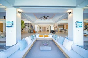 Interior - Luxury villa with Private beach access (Sosúa)