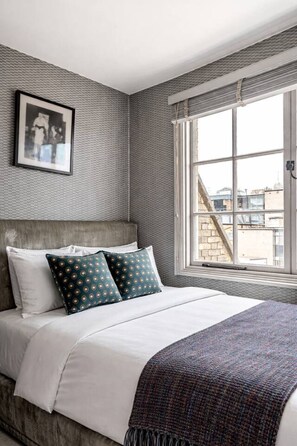 House - Exclusive Cadogan Square Private Elevator (London)