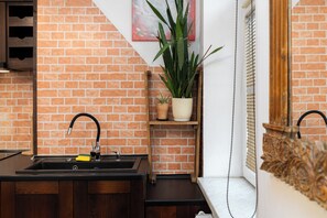 Shower, hair dryer, towels - Bonarka Homely Studio (Kraków)