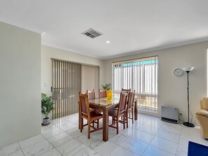 Dining - Spacious 3-Bed Home in Peaceful Byford (Byford)