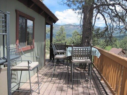 Private Mountain Retreat with Views, Fireplace, Pet-Friendly and Family Ready