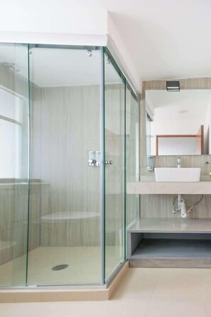 Shower, hair dryer - Beautiful Loft at Colonia ROMA (Mexico City)